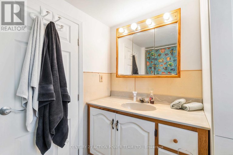 28888817/4975-st-paul-street/east-hawkesbury-twp/hawkesbury/ontario/K0B1P0_43