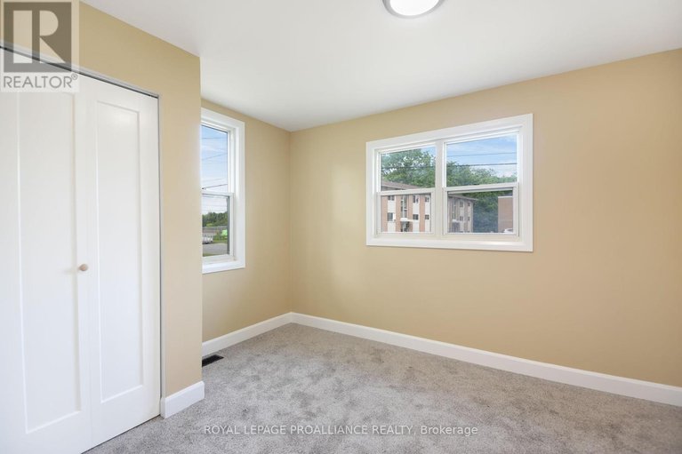 28482324/11-broadway-avenue/brockville/brockville/ontario/K6V1T9_25