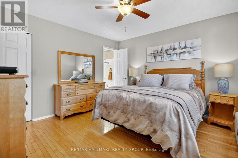 29053802/838-balsam-drive/chatelaine-village/ottawa/ontario/K1E1B7_18