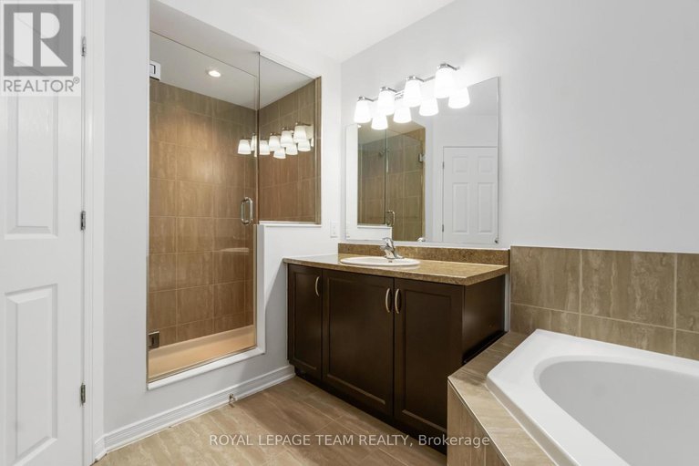 29292827/349-sweetflag-street/longfields/ottawa/ontario/K2J5A3_17