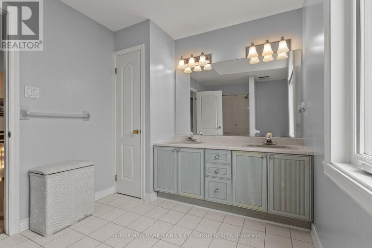 29601661/14-holly-ridge/stittsville-central/ottawa/ontario/K2S1C9_29