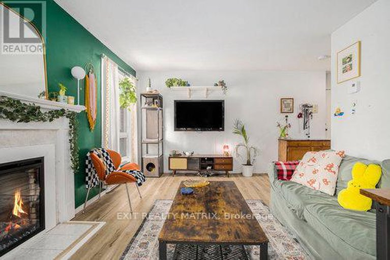 28321254/4-300-fenerty-court/katimavik/ottawa/ontario/K2L3A8_7