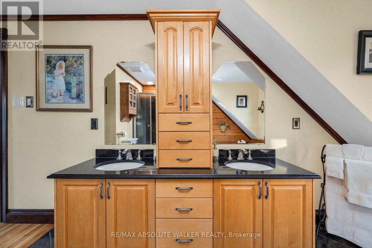 29061898/880-townline-road/north-grenville-twp-kemptville-south/north-grenville/ontario/K0G1J0_19