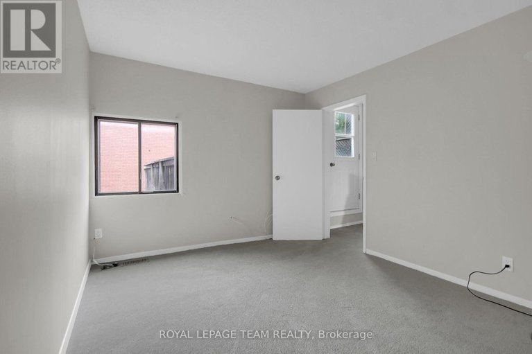 28807289/57-argyle-avenue/ottawa-centregolden-triangle/ottawa/ontario/K2P1B3_24