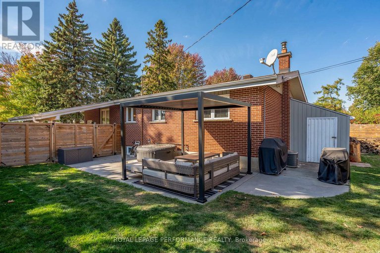 28965261/2219-audrey-avenue/hawthorne-meadows/ottawa/ontario/K1G1L3_29