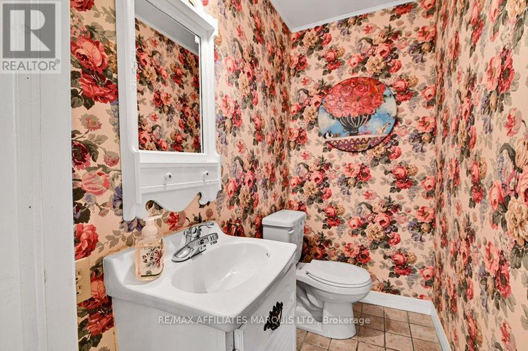 29089623/20369-old-montreal-road/lancaster/south-glengarry/ontario/K0C2C0_10