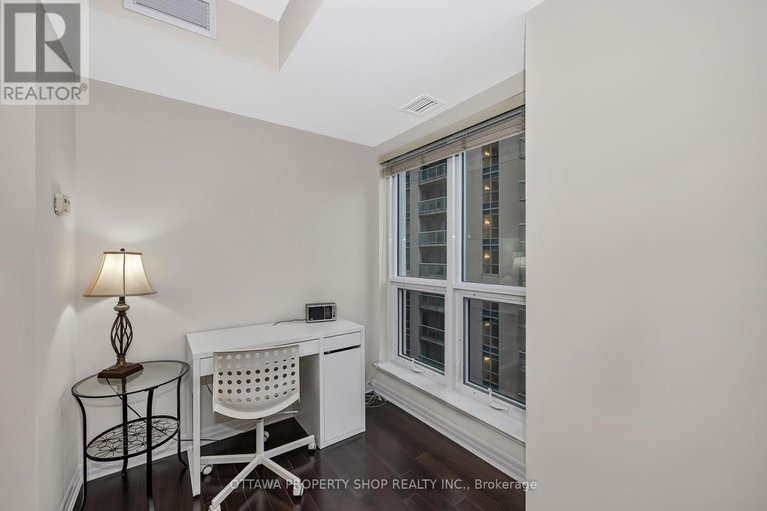 28507200/1209-242-rideau-street/sandy-hill/ottawa/ontario/K1N0B7_7
