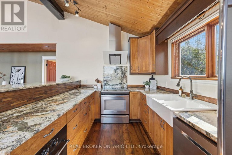 29049666/1303-hilly-lane/north-grenville-twp-kemptville-east/north-grenville/ontario/K0G1J0_23