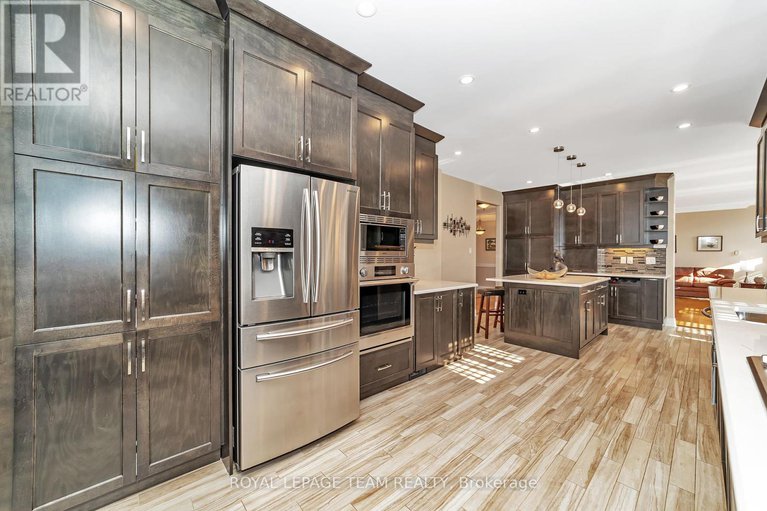 27979438/1426-spartan-grove-street/greely/ottawa/ontario/K4P1R6_11