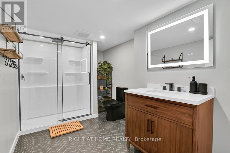 29351137/785-cappamore-drive/half-moon-bay/ottawa/ontario/K2J6V6_33