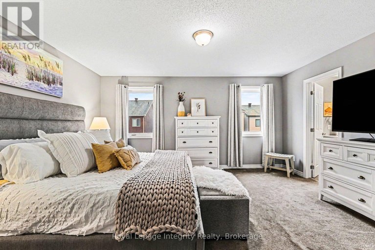 29598898/530-cope-drive/emerald-meadowstrailwest/ottawa/ontario/K2V0N8_18