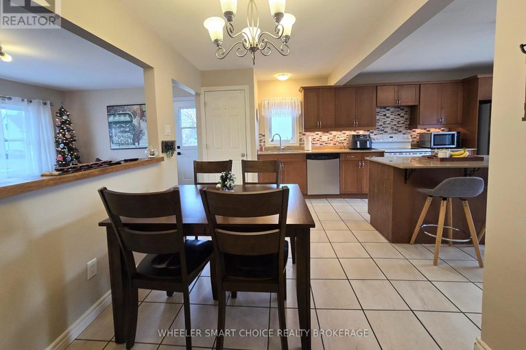 29136480/17-adam-dixon-avenue/long-sault/south-stormont/ontario/K0C1P0_13