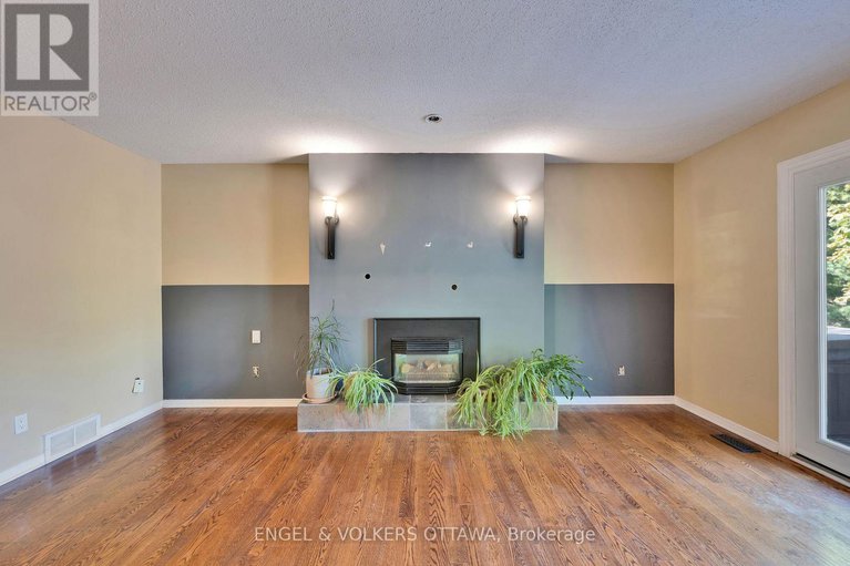 28941289/5233-mclean-crescent/manotick-long-island-nicholls-island/ottawa/ontario/K4M1G1_14