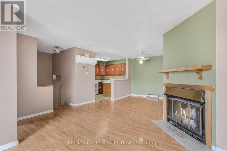 28620322/205-520-canteval-terrace/fallingbrookpineridge/ottawa/ontario/K4A2C9_7