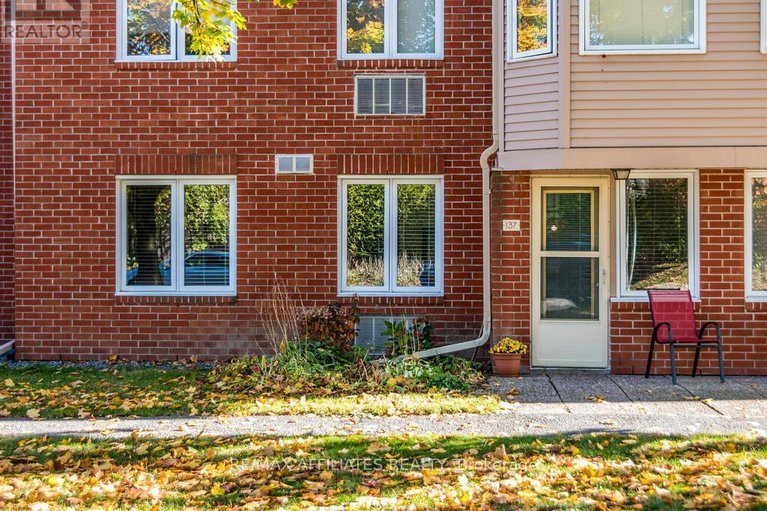 29059313/137-848-seyton-drive/westcliffe-estates/ottawa/ontario/K2H9G6_22