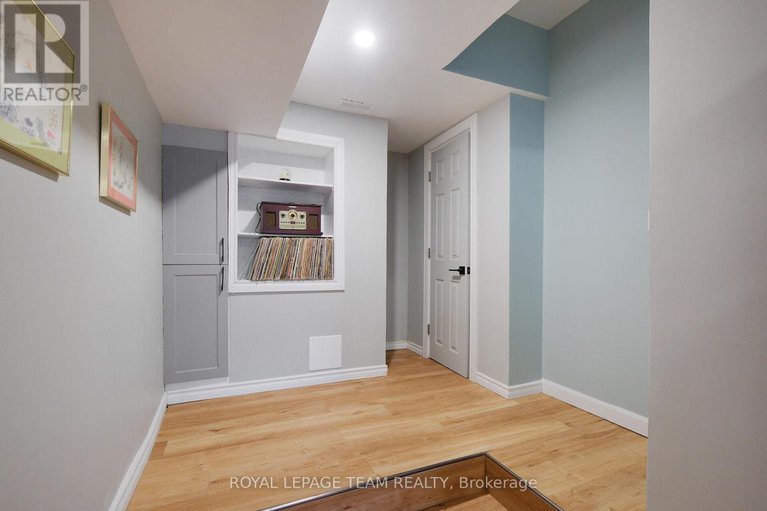 28427098/240-boyd-street/carleton-place/carleton-place/ontario/K7C0H3_37