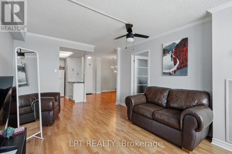 29350821/1112-555-brittany-drive/viscount-alexander-park/ottawa/ontario/K1K4C5_16