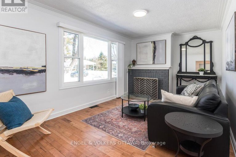 29358841/878-dunlevie-avenue/mckellar-heightsglabar-park/ottawa/ontario/K2A2Z4_18