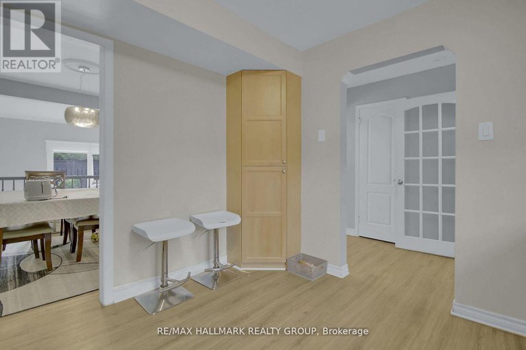 29220423/1-1821-walkley-road/urbandale-acres/ottawa/ontario/K1H6X9_14