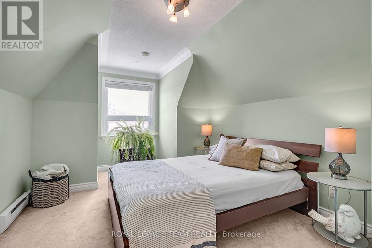 29556061/1345-potter-drive/manotick-village-manotick-estates/ottawa/ontario/K4M1C6_27