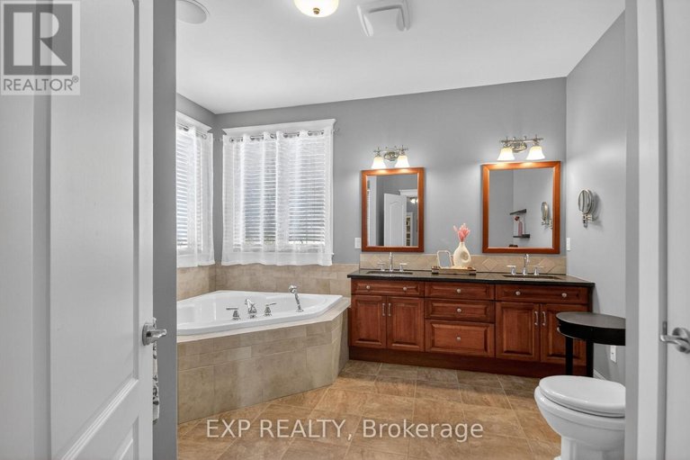 29536082/6715-suncrest-drive/greely/ottawa/ontario/K4P0B3_17