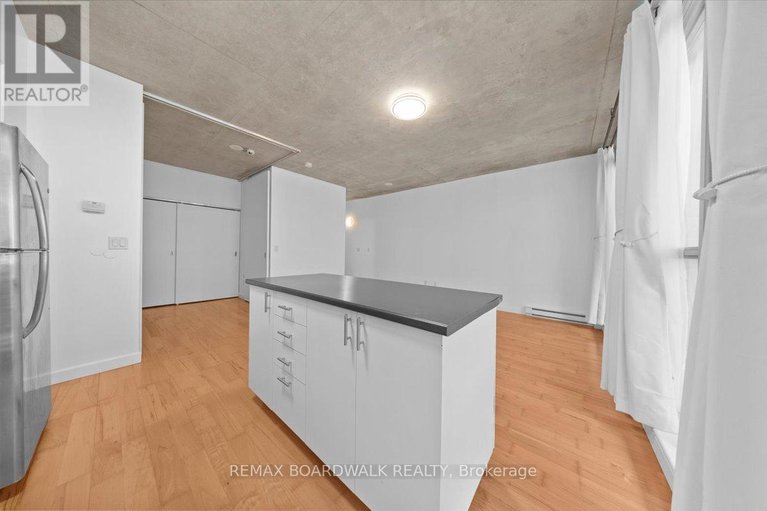 29579530/201-179-george-street/lower-townbyward-market/ottawa/ontario/K1N1J8_13