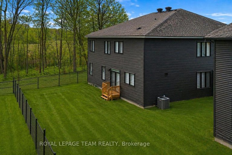 29671649/649-bridgeport-avenue/mahogany-community/ottawa/ontario/K4M0W9_49