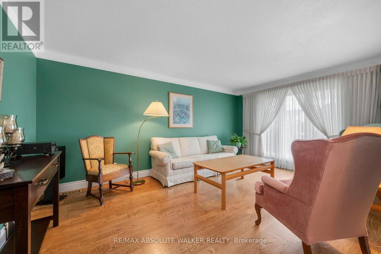 28785480/501-harrowsmith-way/fallingbrookgardenway-south/ottawa/ontario/K4A2Z2_4
