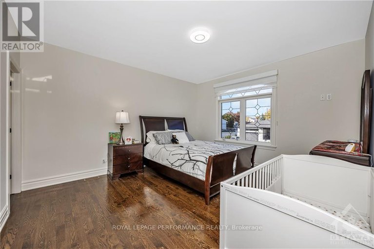 28477891/32-argue-drive/borden-farmstewart-farmcarleton-heightsparkwood-hills/ottawa/ontario/K2E6S1_21