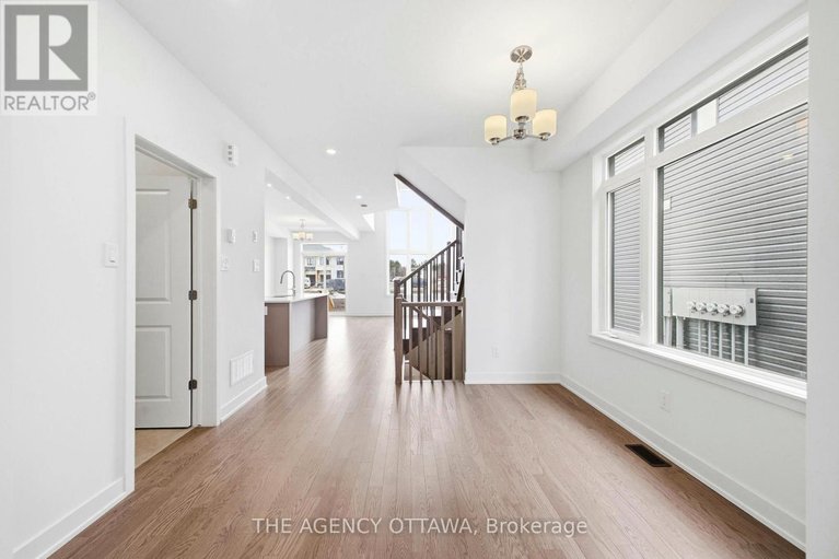 29453546/1132-spoor-street/rural-kanata-central/ottawa/ontario/K2K1X7_6