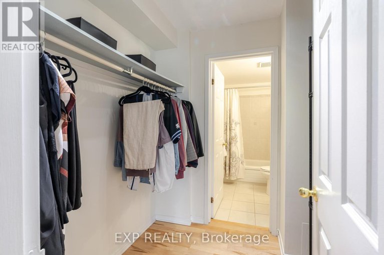 28629661/211-202-hinchey-avenue/mechanicsville/ottawa/ontario/K1Y1L7_15