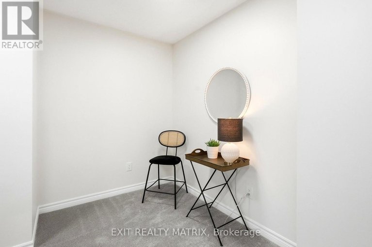 29675107/194-flowing-creek-circle/emerald-meadowstrailwest/ottawa/ontario/K2M2R7_19