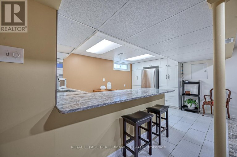 28652645/3025-linton-road/riverside-park-south/ottawa/ontario/K1V8H1_29