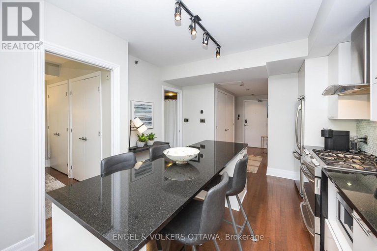 28625165/319-808-bronson-avenue/dows-lake/ottawa/ontario/K1S5A4_12
