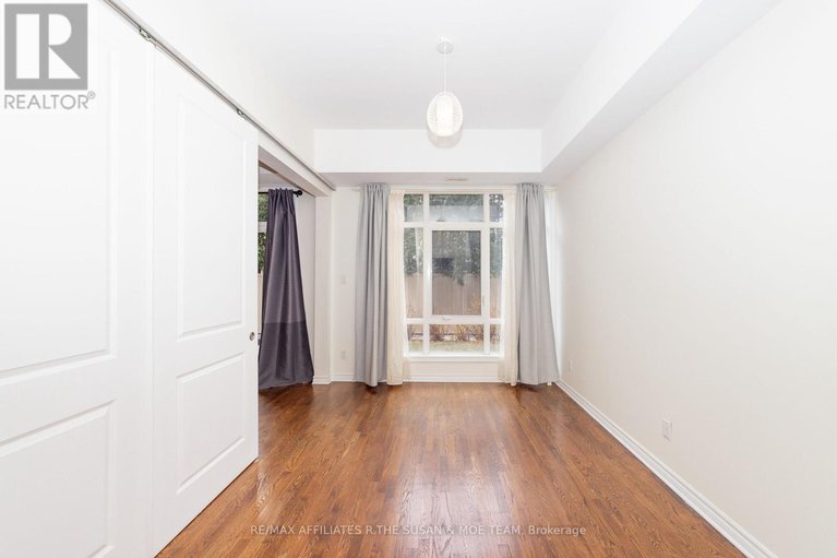 29254809/106-682-churchill-avenue-n/laurentianview/ottawa/ontario/K1Z5G5_17