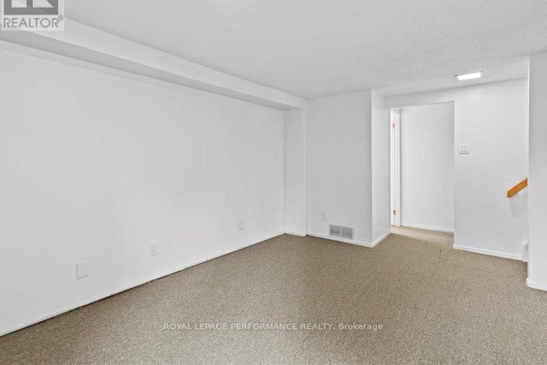 28614646/167-1512-lassiter-terrace/beaconwood/ottawa/ontario/K1J8N4_17