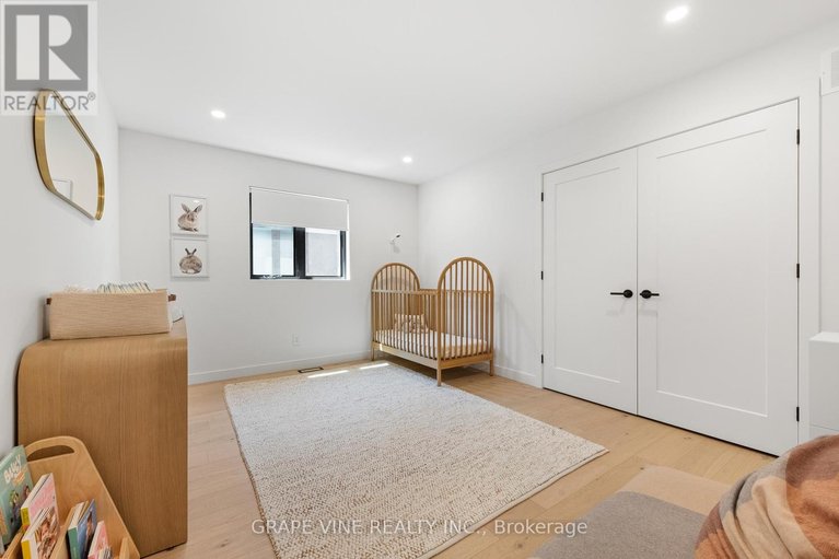 29642909/1108a-falaise-road/borden-farmstewart-farmcarleton-heightsparkwood-hills/ottawa/ontario/K2E6R2_32