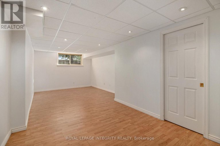 29036509/2080-melette-crescent/avalon-east/ottawa/ontario/K4A4X2_25