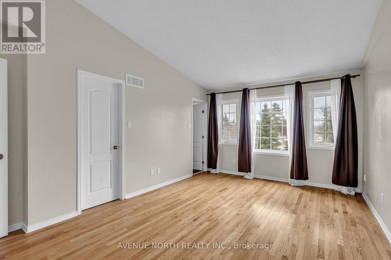 28397095/352-freedom-private/riverview-park/ottawa/ontario/K1G6W4_18