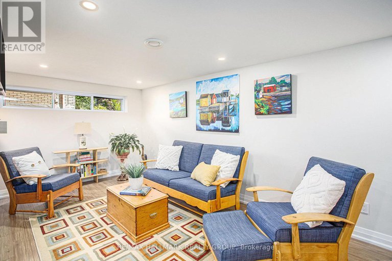 28828284/2088-bangor-street/elmvale-acresurbandale/ottawa/ontario/K1G2X7_20
