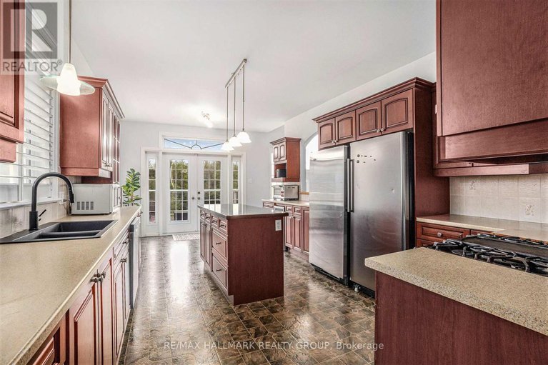 28365245/49-de-la-rive-promenade/embrun/russell/ontario/K0A1W0_9