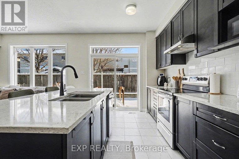 29328135/2142-winsome-terrace/fallingbrookgardenway-south/ottawa/ontario/K4A0K6_4