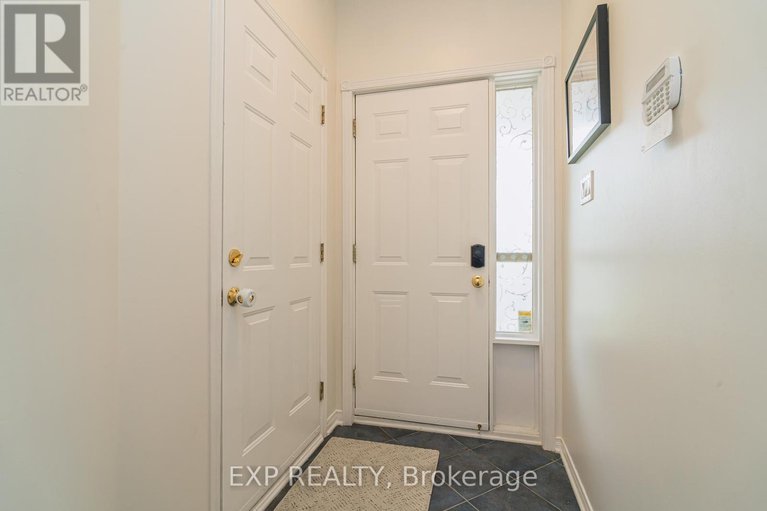 28394255/1091-rocky-harbour-crescent/riverside-southgloucester-glen/ottawa/ontario/K1V1V4_5