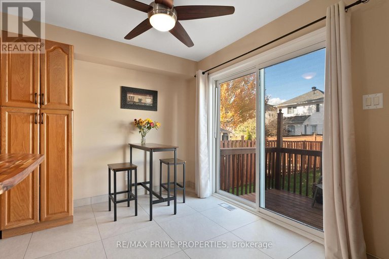 29075456/1545-senateurs-way/fallingbrookpineridge/ottawa/ontario/K4A4A2_17