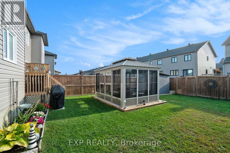 29214720/704-azure-street/village-of-russell/russell/ontario/K4R1E5_27