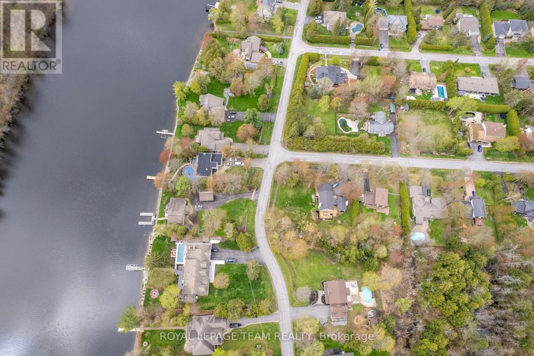 28316771/2377-pine-avenue/manotick-east-to-manotick-station/ottawa/ontario/K4M1B4_45