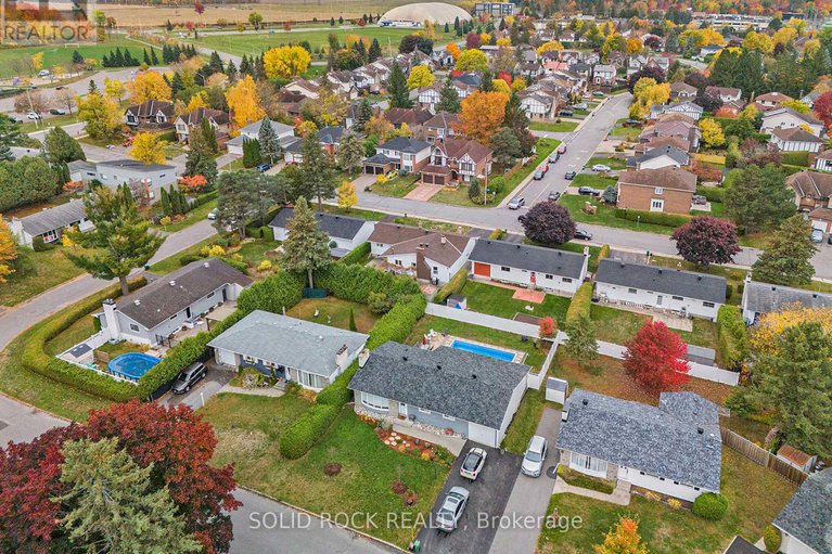 29029576/7-conover-street/manordale/ottawa/ontario/K2G0Z2_30