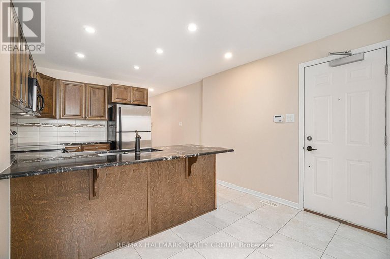 28460428/17-170-den-haag-drive/carson-meadows/ottawa/ontario/K1K2V7_6