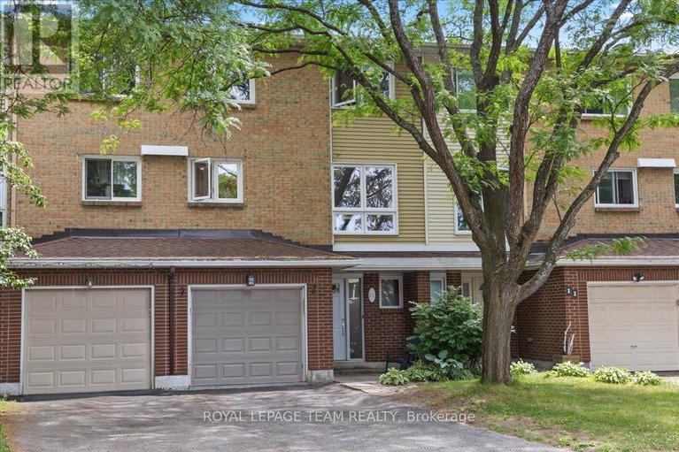 28637798/13-kedgewick-court/tanglewood/ottawa/ontario/K2G4M9_2