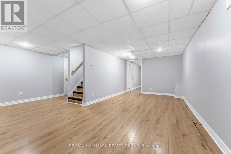 29645629/6033-meadowglen-drive/chapel-hill/ottawa/ontario/K1C5V4_30